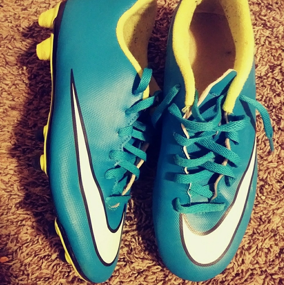 nike soccer cleats